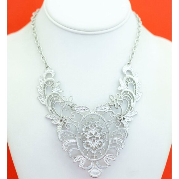 18 inch, Vintage Art Nouveau Elegant Floral Elven Necklace - F46 - Picture 2 of 3